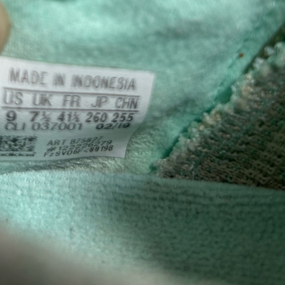 Adidas PureBoost Go Running Shoes Boost Green White Sneaker Size 9 - Picture 10 of 10